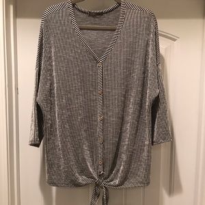 Gyft black & white striped top